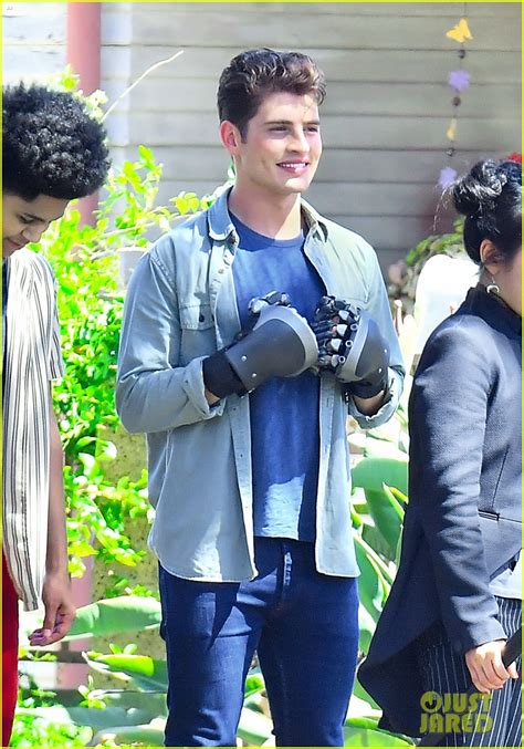 Gregg Sulkin Uses His Superpower Gloves On Runaways Set Photo