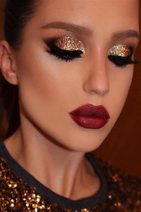 48 Amazing Glitter Christmas Makeup Ideas Golden Eye Makeup Gold Eye Makeup Christmas Eye Makeup