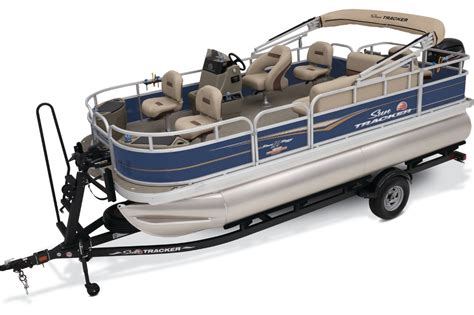 Bass Buggy 18 Dlx Sun Tracker Fishing Pontoon Boat