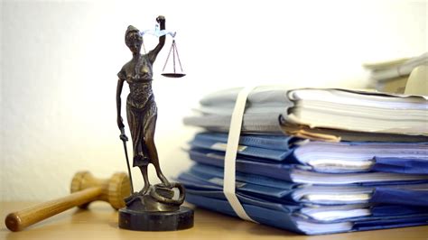 Falsche Krebsdiagnose Vater überredet seine Tochter zum Sex