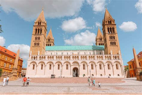 Beautiful Towns And Cities In Hungary To Visit Hand Luggage Only