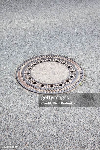 396 Manhole Safety Stock Photos, High-Res Pictures, and Images - Getty Images