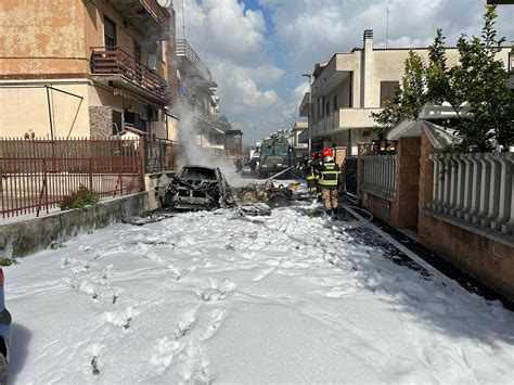 Tragedia A Guidonia Si Schiantano Due Velivoli Dentro Magazine