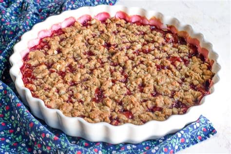 The Best Plum Crisp Recipe Sweet And Tart At The Same Time Aileen Cooks