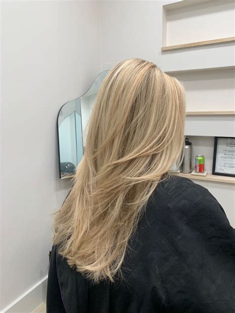 Summer Blonde Hair Blonde Layered Hair Hairstyles For Layered Hair