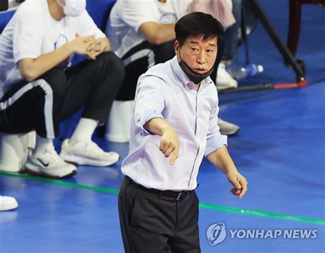 김호철 Ibk기업은행 감독 신연경 빠진 자리 연습 많이 했다 연합뉴스