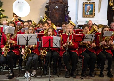 Orkiestra Dęta działająca przy Gminnym Ośrodku Kultury w Choczu