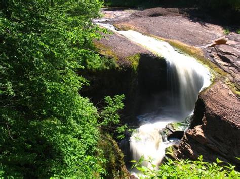 Rainbow Falls Photo Credit Splash Of Sunset Photography Rainbow