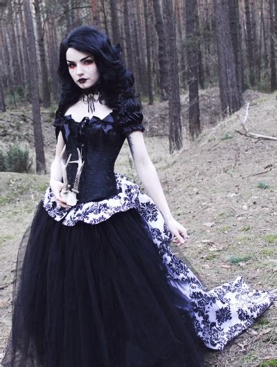 Romantic Gothic Corset Victorian Style Long Prom Gown Uk