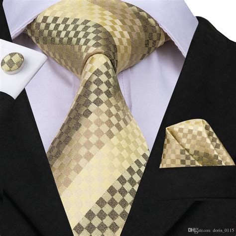 2020 Hi Tie Noveity Silk Men Tie Set Green Yellow Plaid Necktie Hanky Cufflinks Set Luxury