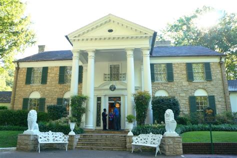 5 things you can't miss on the Graceland Tour in Memphis