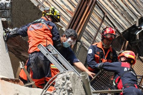 Al Menos Muertos Y Edificios Colapsados Las Im Genes Impactantes Del