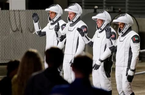 SpaceX capsule delivers latest four-member crew to International Space ...