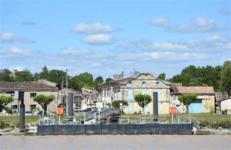 Port de plaisance et Halte Nautique de Cubzac les Ponts à CUBZAC LES