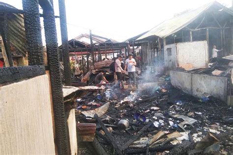 Kebakaran Hebat Landa Pulau Simeulue Rumah Hangus Terbakar Antara