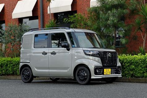 Suzuki Spacia Base 6