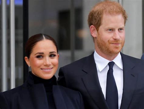 Harry E Meghan Fuggono Dai Paparazzi Sfiorato Incidente IL PENDOLO