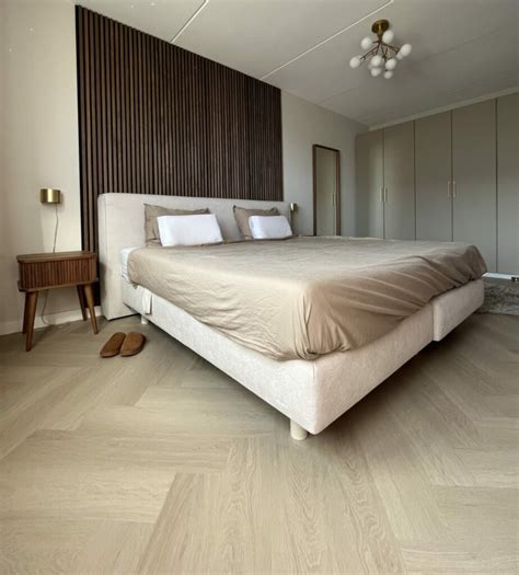 Julia Beige Eiken Pvc Visgraat Xl Gratis Kleurstalen