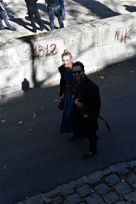 Photo Natalia Vodianova et Derek Blasberg Défilé de mode Chloé lors