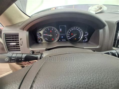toyota land cruiser  white babi babi price etb
