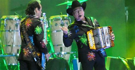 Los Tigres Del Norte Corridos Reales Historias De Vida Basado En