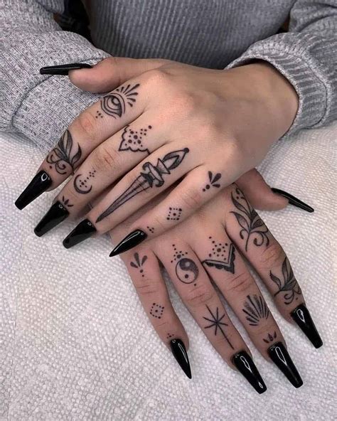 Tattoo Designs For Women On Fingers