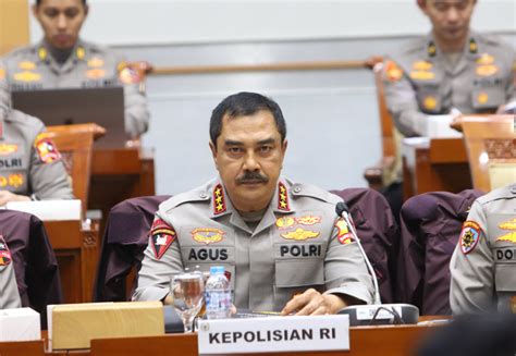 Komisi Iii Dpr Gelar Raker Dengan Wakapolri Bahas Rapbn