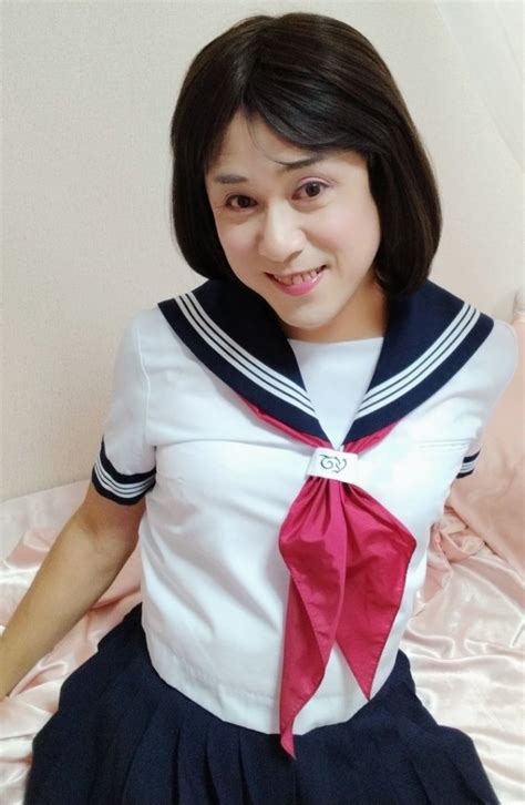 母校の中学校のセーラー服 可愛い物と装いが好き♪ 女の子に憧れるおとこの娘です。