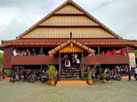 3 Rumah Adat Sulawesi Tenggara Yang Jadi Kekayaan Budaya