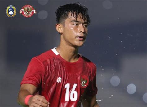 Berikut 3 Alasan Pesepakbola Kesulitan Ikuti Gaya Lemparan Ke Dalam