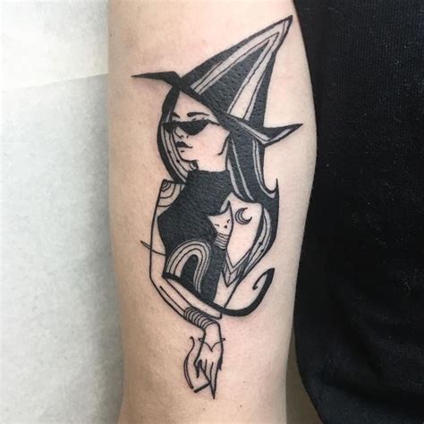 Tatuagem De Bruxa Ideias Que Emanam A Sabedoria E O Poder Feminino