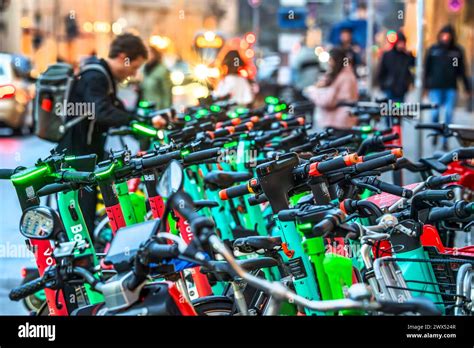 E Scooter Stellplatz In Der Maximilianstra E M Nchen M Rz