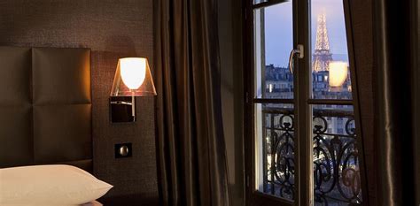 First Hotel Paris - Panoramic Eiffel Tower Views