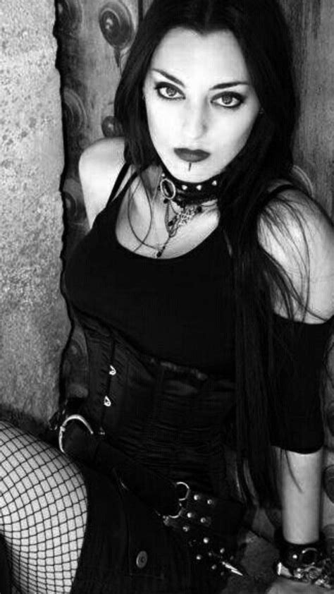 Lavernia Gothic Girls Goth Beauty Dark Beauty Dark Fashion Gothic Fashion Amazing Women