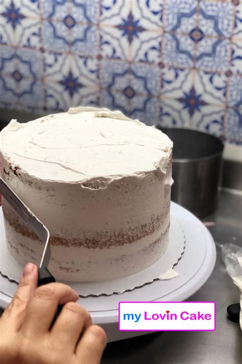 Produção artesanal diária de bolos decorados e naked cakes em nossa