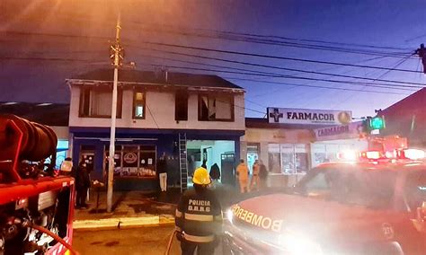 Bomberos Lograron Controlar Un Incendio En Una Vivienda Diario El Sureño