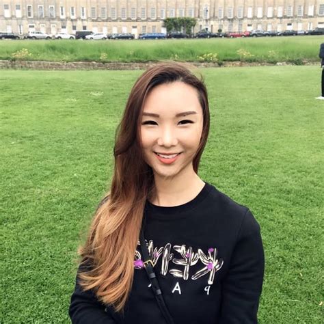 𝐕𝐀𝐋𝐄𝐑𝐈𝐄 Valerietang • Threads Say More