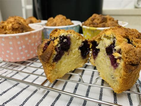 Blueberry Muffins Topped With Crunchy Streusel R Airfryer