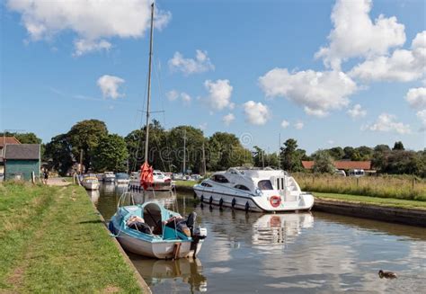 Paesaggio In Bianco E Nero Del Mulino A Vento Della Norfolk Broads