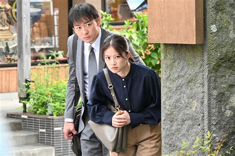 「花咲舞が黙ってない」第5話での昇仙峡玲子（菊地凛子、左）と紀本平八経営企画部長（要潤） （c）日本テレビ ― スポニチ Sponichi