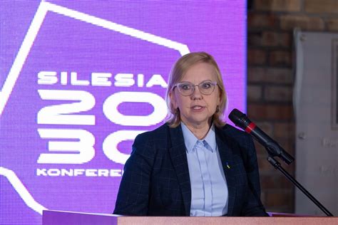 Anna Moskwa Żeby transformacja energetyczna się udała muszą