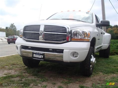 2006 Bright White Dodge Ram 3500 Laramie Quad Cab 4x4 Dually 17698539 Photo 11