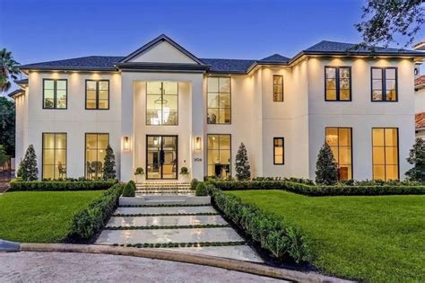 Breathtaking Texas Modern Home in Houston for Sale at $4.9 Million