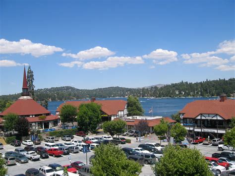 Lake Arrowhead – Village