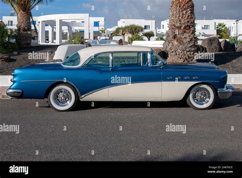 1953 Buick Roadmaster Riviera Coupe American Motor Car Right Hand