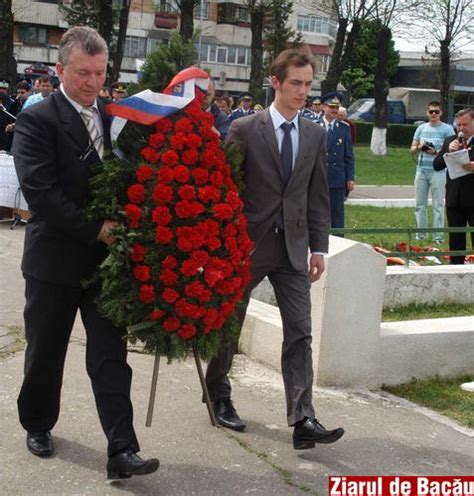 Ceremonial militar si religios la monumentul eroilor rusi Ziarul de Bacău