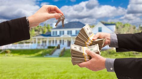 Why You Should Consider Selling Your House Fast For Cash