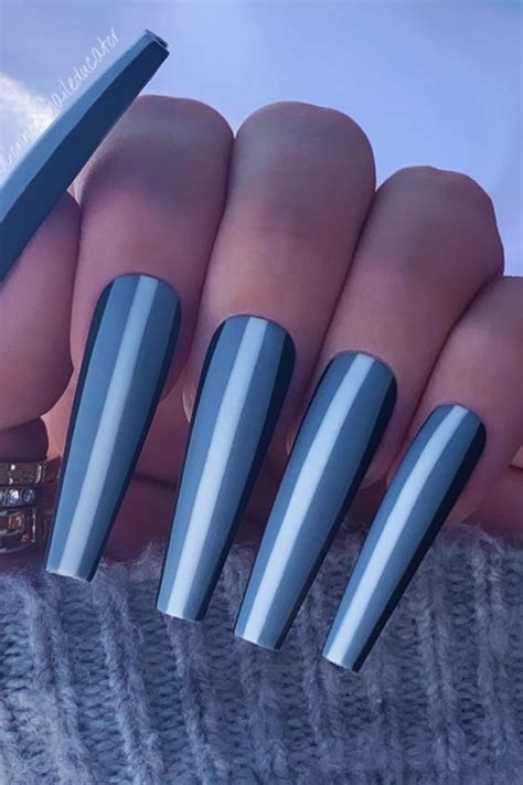 28 Pinstripe Nail Designs For A Striking Manicure The Beauty Pursuit