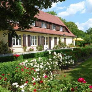 Appartements Ferienwohnungen LANDHAUS SAALECK Heilbad Bad Kösen