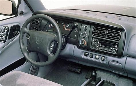 2000 Dodge Durango Pictures - 20 Photos | Edmunds